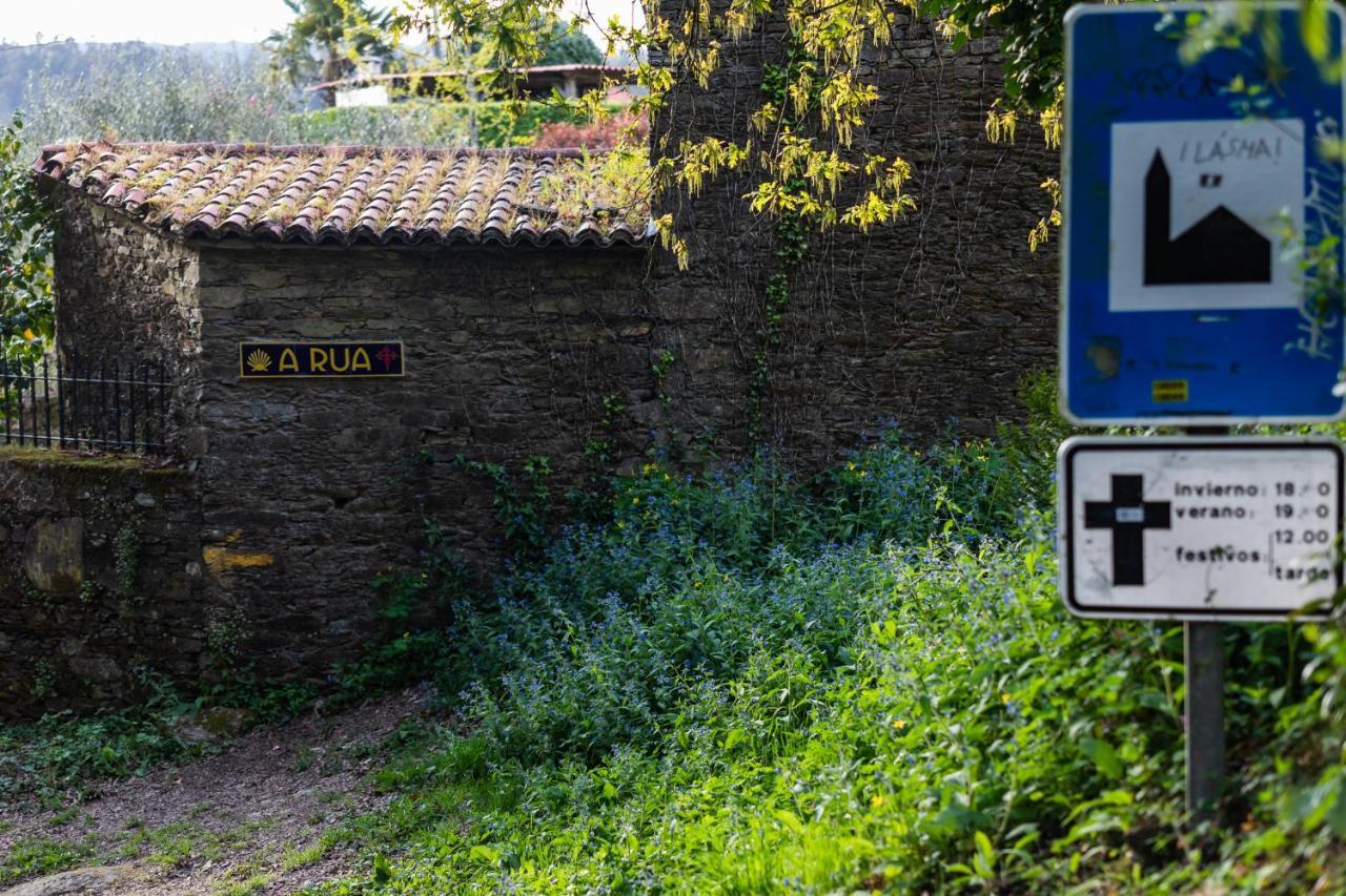 Albergue Espiritu Xacobeo O Pedrouzo Eksteriør billede