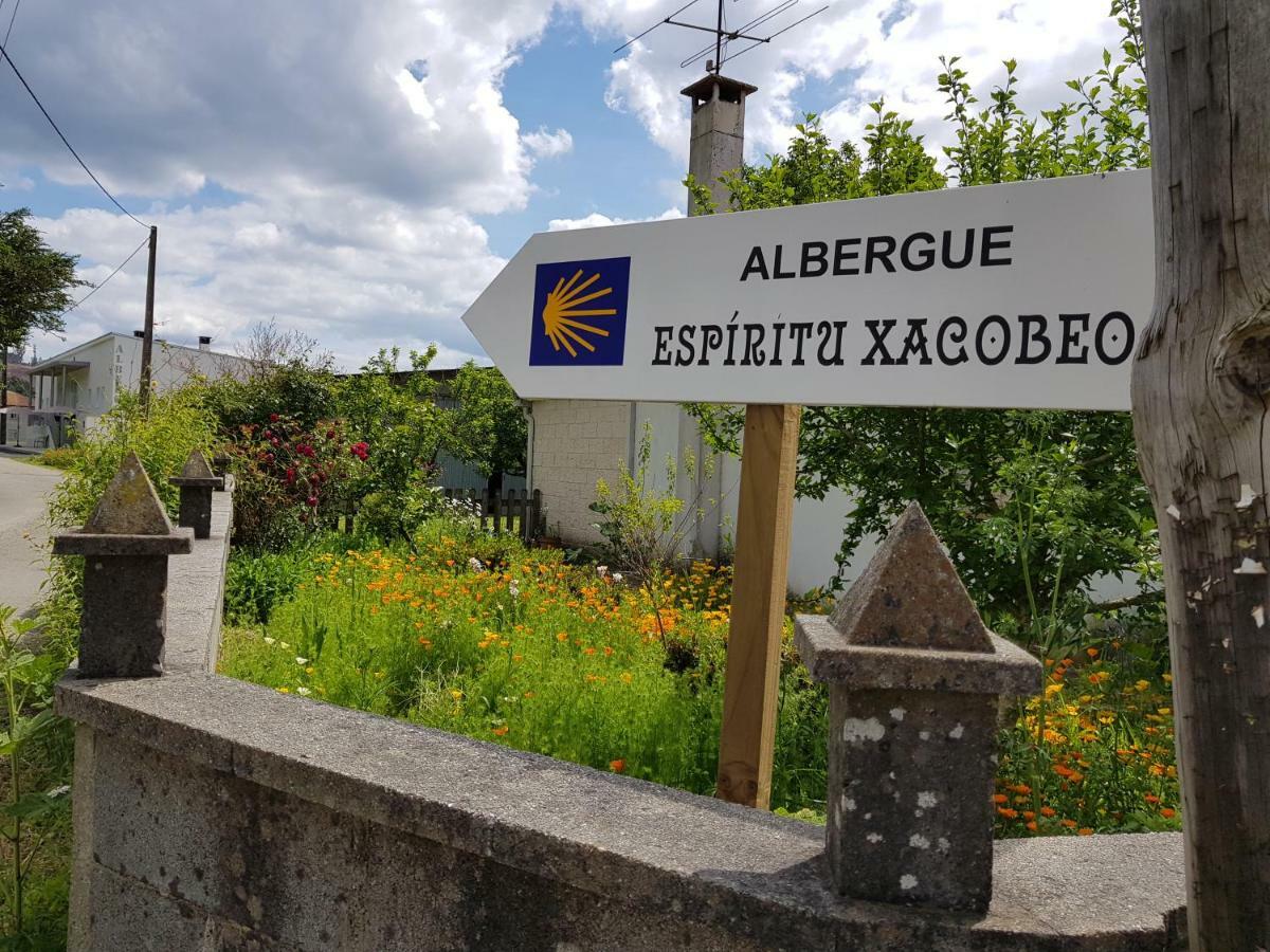 Albergue Espiritu Xacobeo O Pedrouzo Eksteriør billede